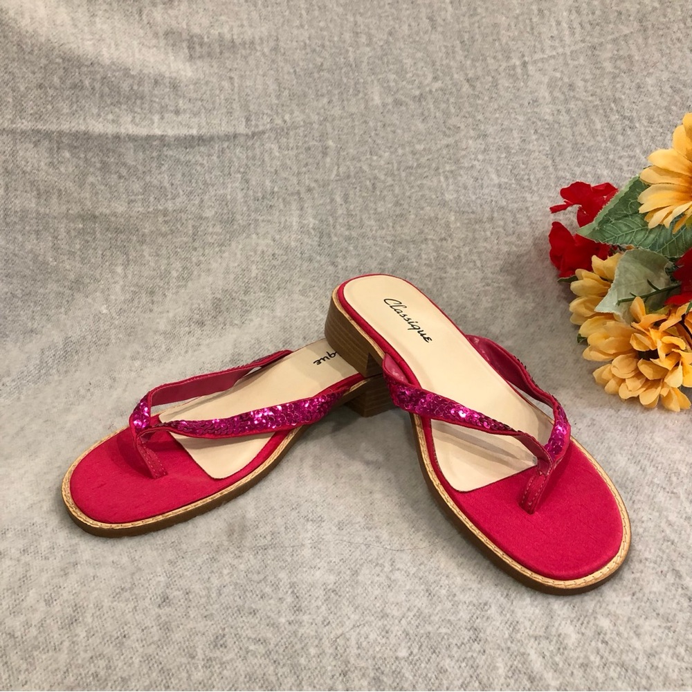 NWOT - Classique Women's Hot Pink Sequin Slip-on Thong-like Sandals